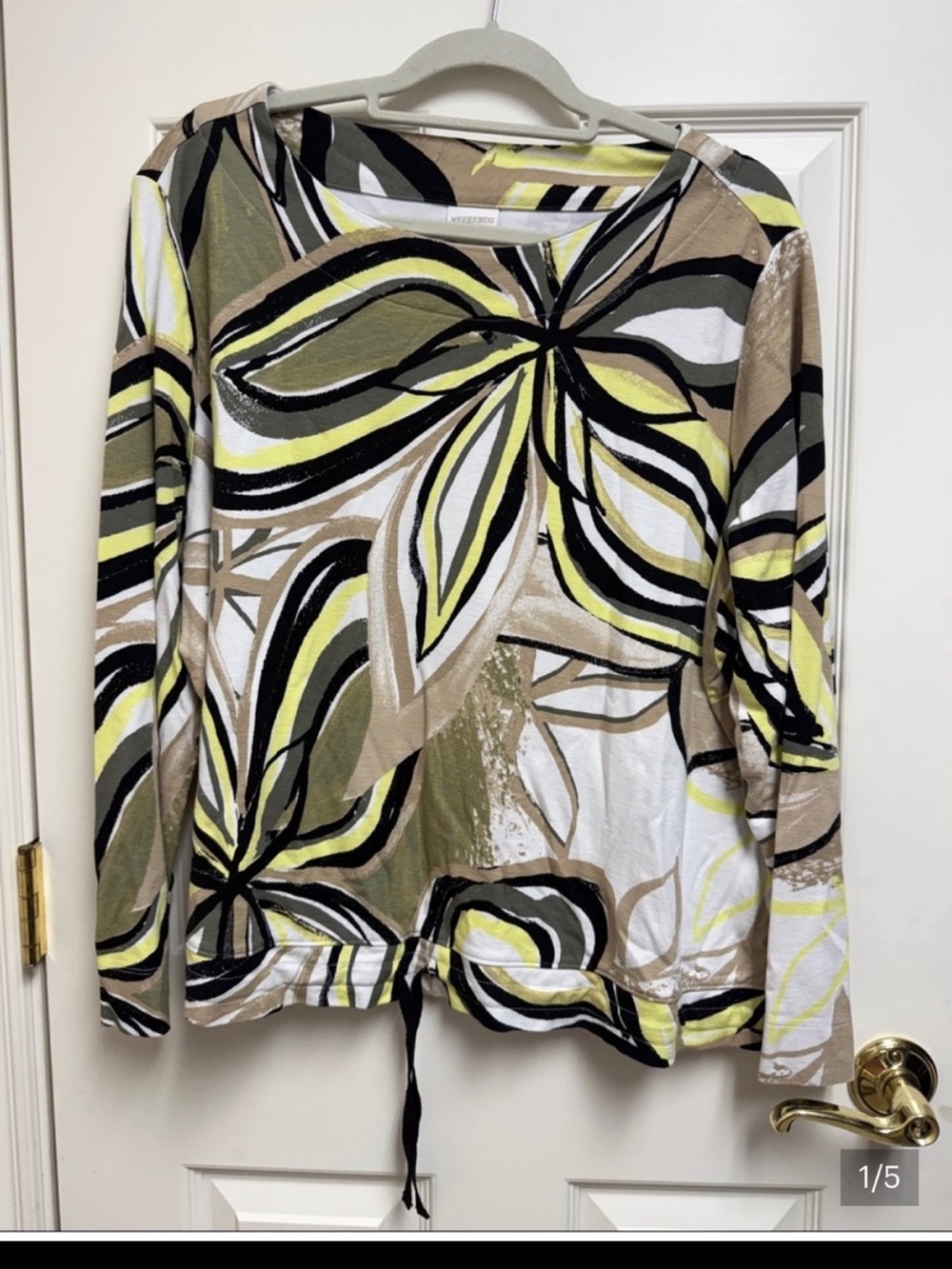 Chico's Bold Print Floral Top in Yellow, Black, Tan, Olive